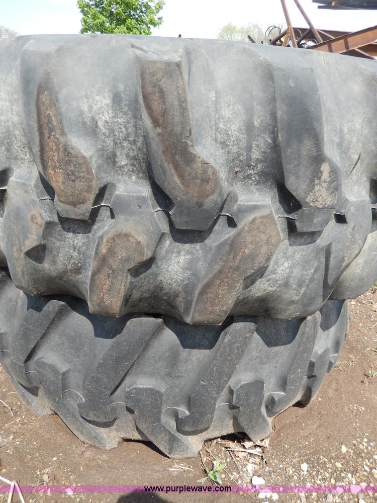 image for item W9773 (8) assorted used loader tires