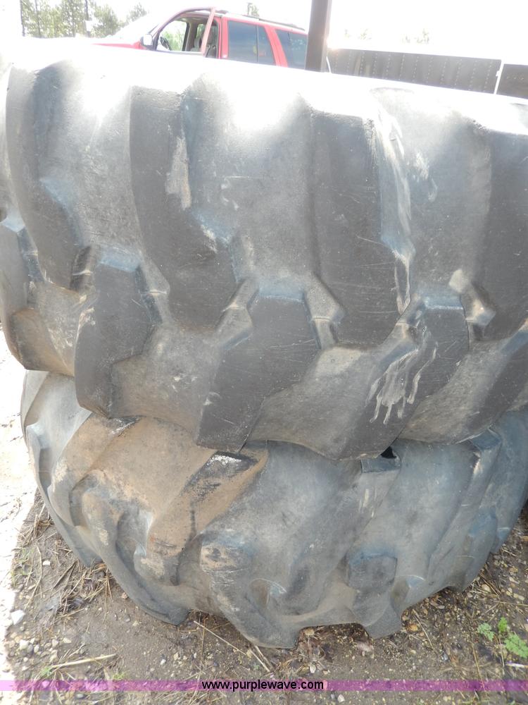 image for item W9773 (8) assorted used loader tires