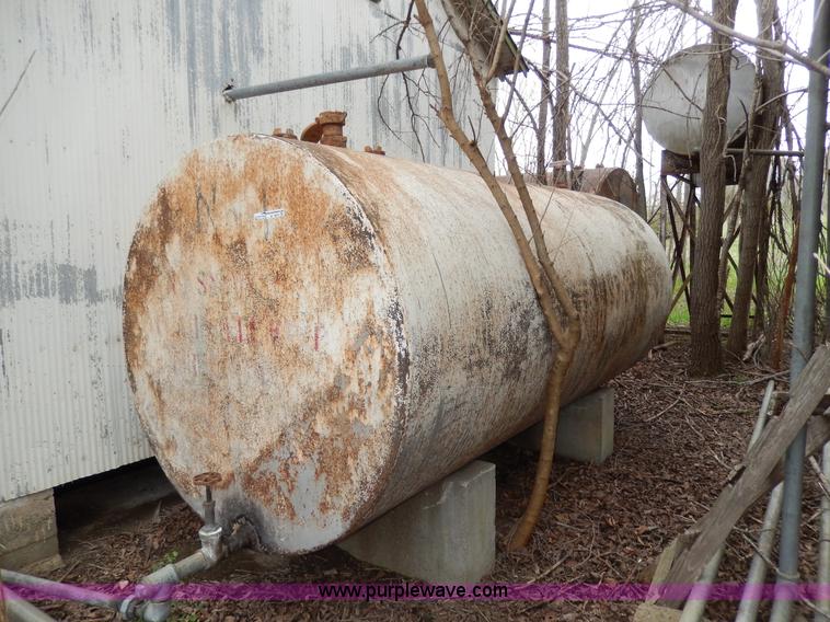 image for item W9873 Fuel tank