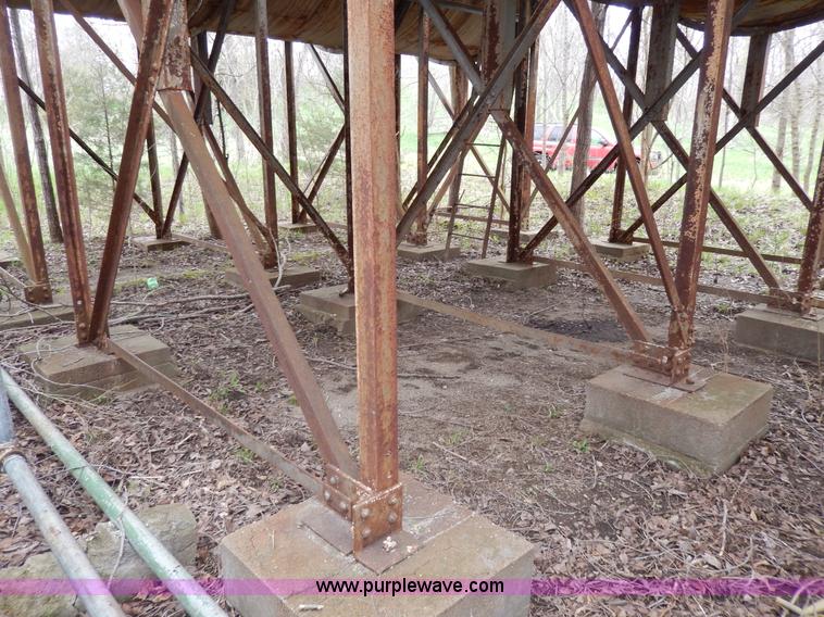 image for item W9876 Fuel tank with stand