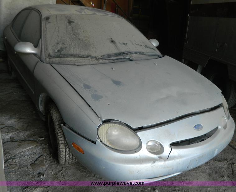 image for item Y9278 1997 Ford Taurus GL