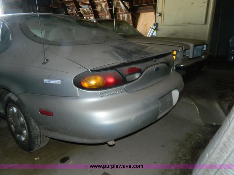 image for item Y9278 1997 Ford Taurus GL