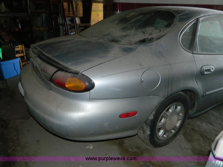 image for item Y9278 1997 Ford Taurus GL