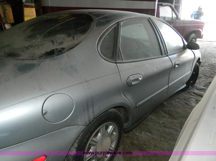 image for item Y9278 1997 Ford Taurus GL