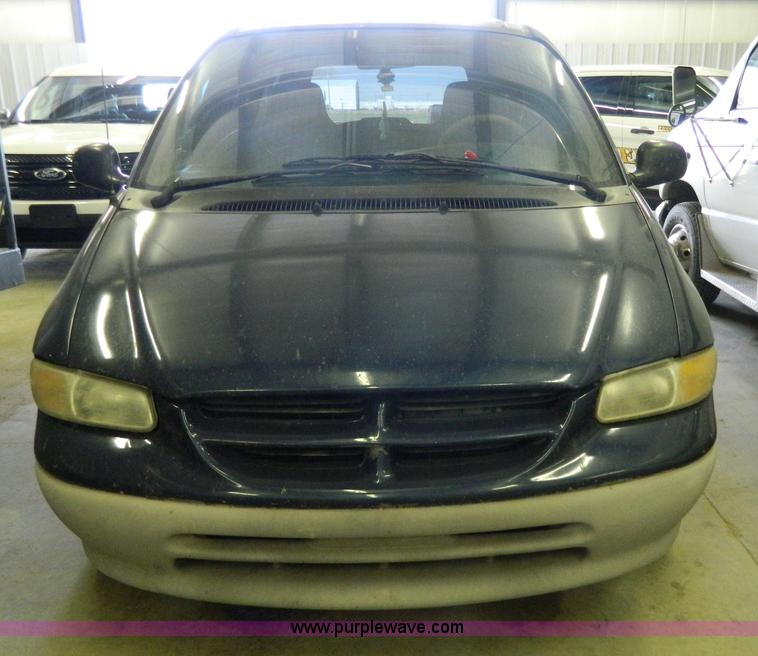 image for item Y9280 2000 Dodge Grand Caravan SE van