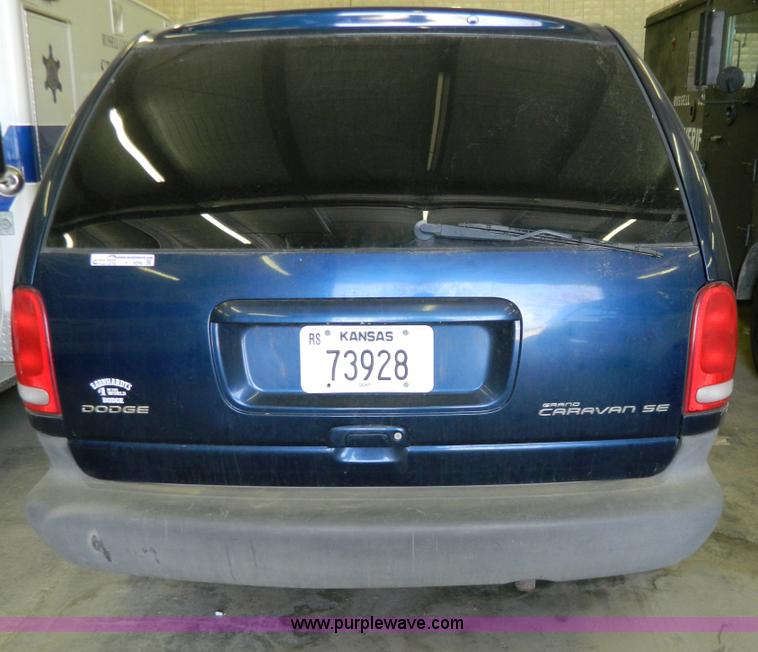image for item Y9280 2000 Dodge Grand Caravan SE van