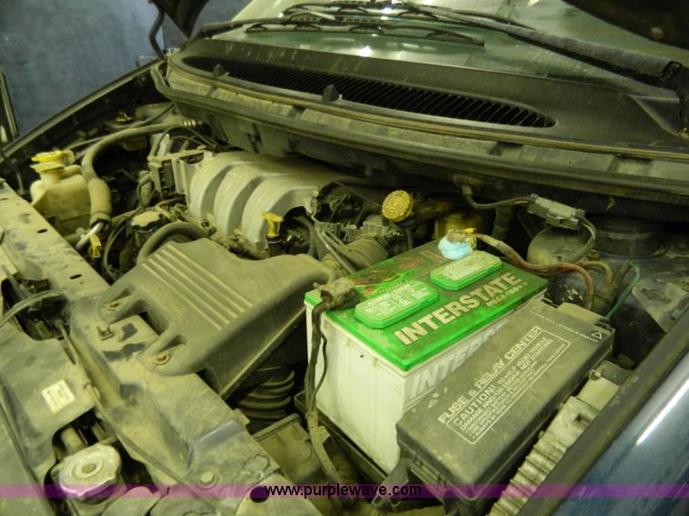 image for item Y9280 2000 Dodge Grand Caravan SE van