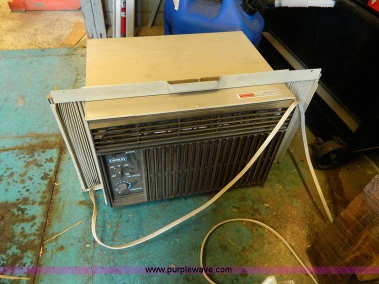 image for item Y9281 (2) 110V window AC unit