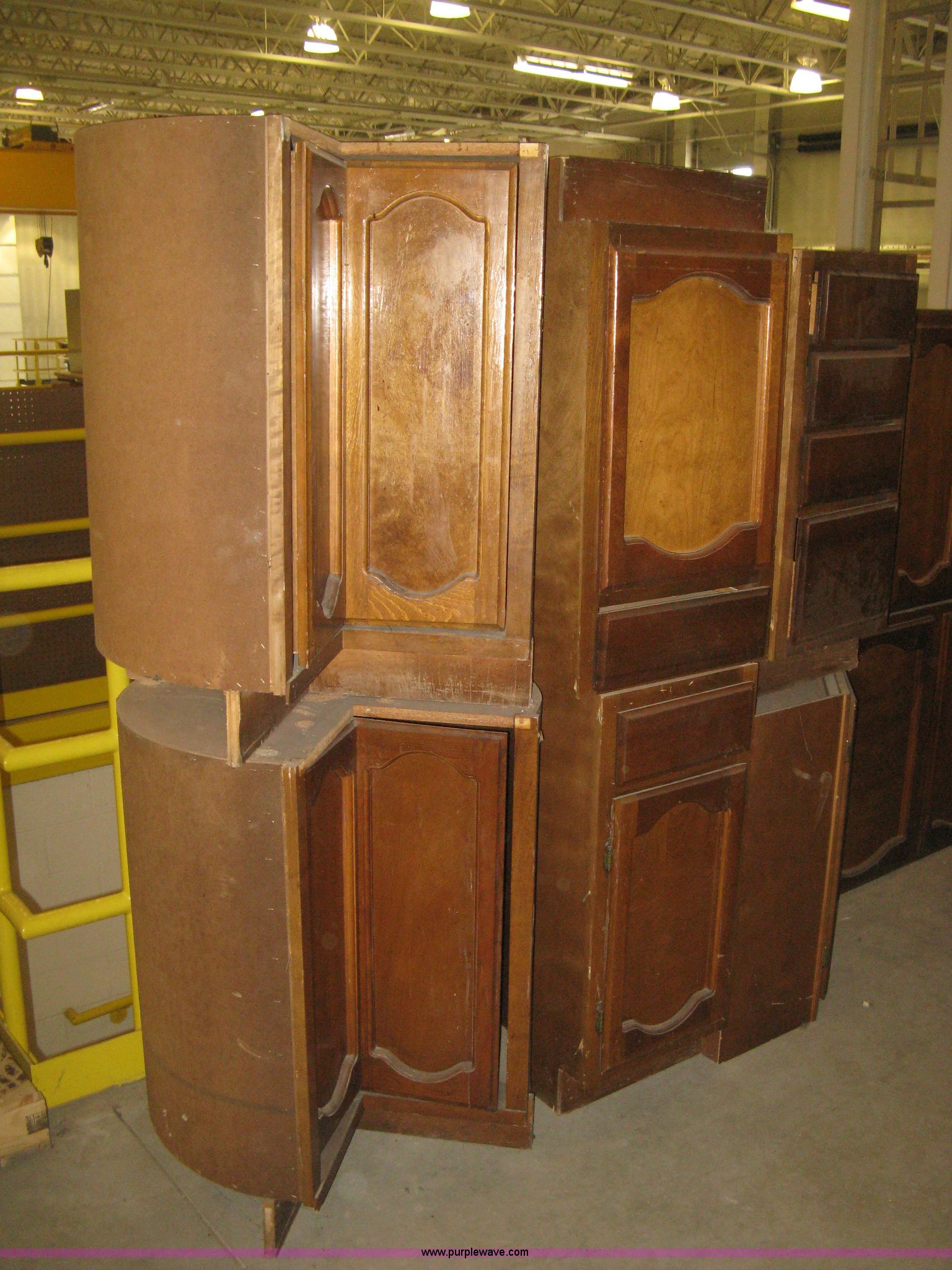 Assorted upper and lower kitchen in Hutchinson, KS Item