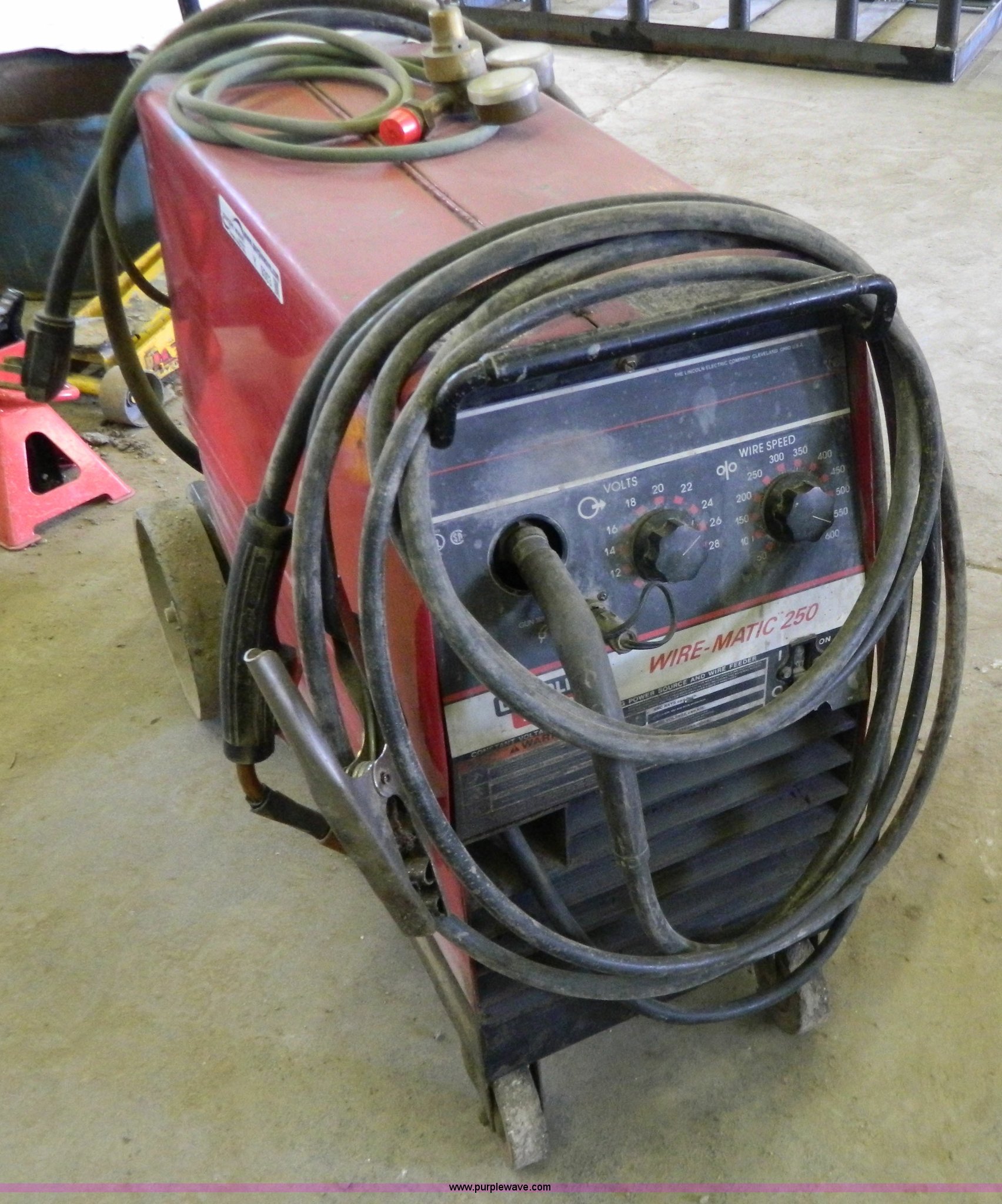 Lincoln Wirematic 250 welder in Hill City, KS Item Y9303 sold