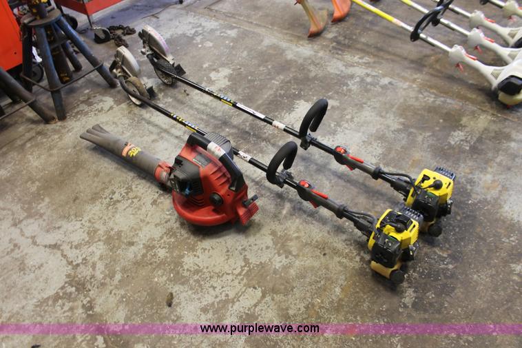 (2) John Deere XT140SE edgers in Wichita, KS Item AH9107 sold