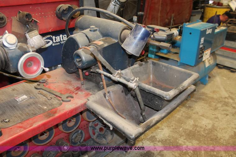 image for item AH9111 Ammco brake service/lathe machine