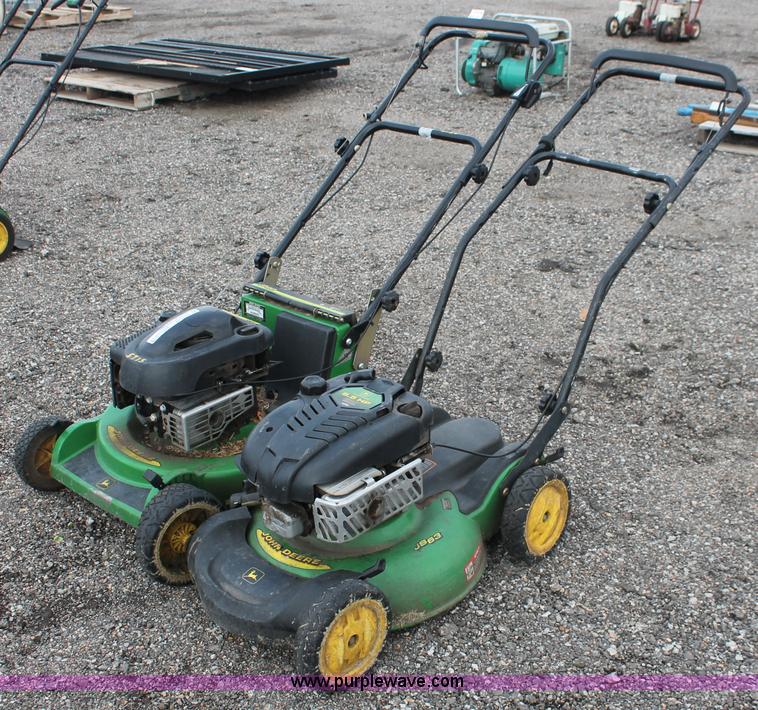 (2) John Deere self propelled mowers in Wichita, KS Item AH9162 sold