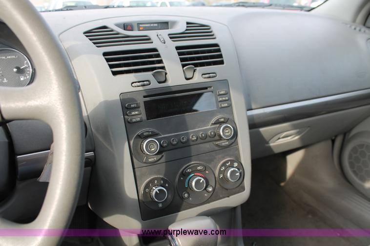 image for item D8177 2007 Chevrolet Malibu LS