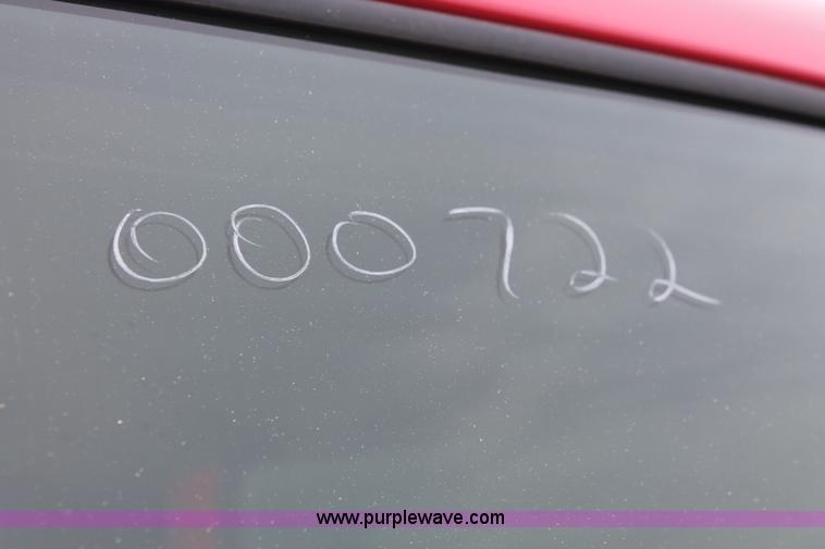 image for item D8183 2005 Chevrolet Silverado 2500HD Crew Cab pickup truck