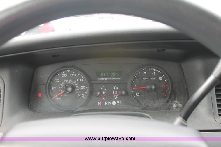 image for item D8186 2006 Ford Crown Victoria Police Interceptor