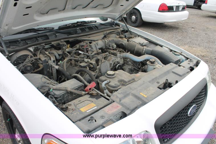 image for item D8186 2006 Ford Crown Victoria Police Interceptor