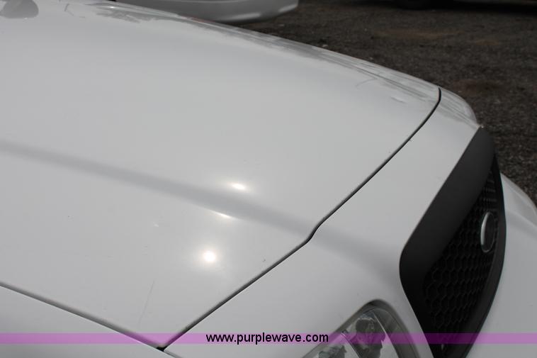 image for item D8186 2006 Ford Crown Victoria Police Interceptor