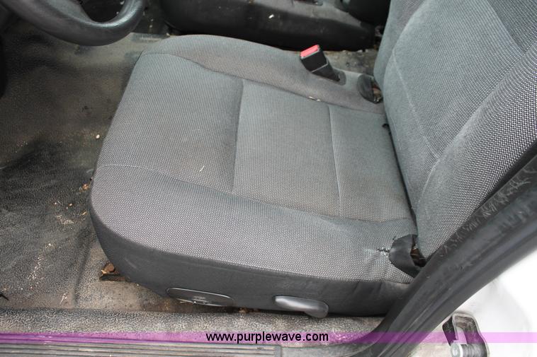 image for item D8187 2006 Ford Crown Victoria Police Interceptor