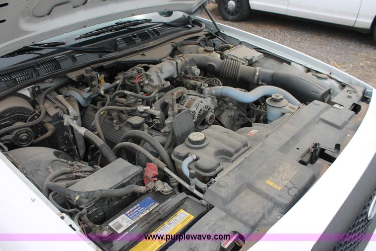 image for item D8187 2006 Ford Crown Victoria Police Interceptor