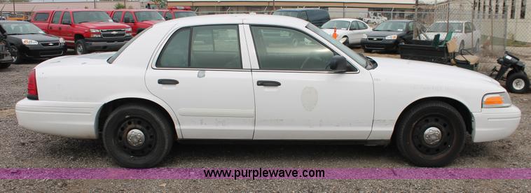 image for item D8188 2006 Ford Crown Victoria Police Interceptor