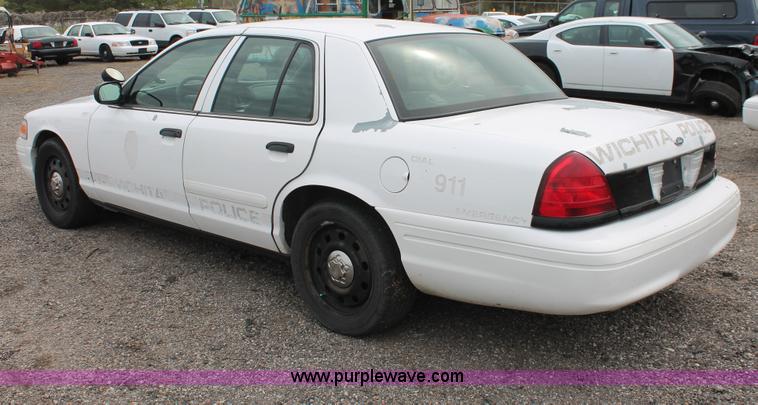 image for item D8188 2006 Ford Crown Victoria Police Interceptor