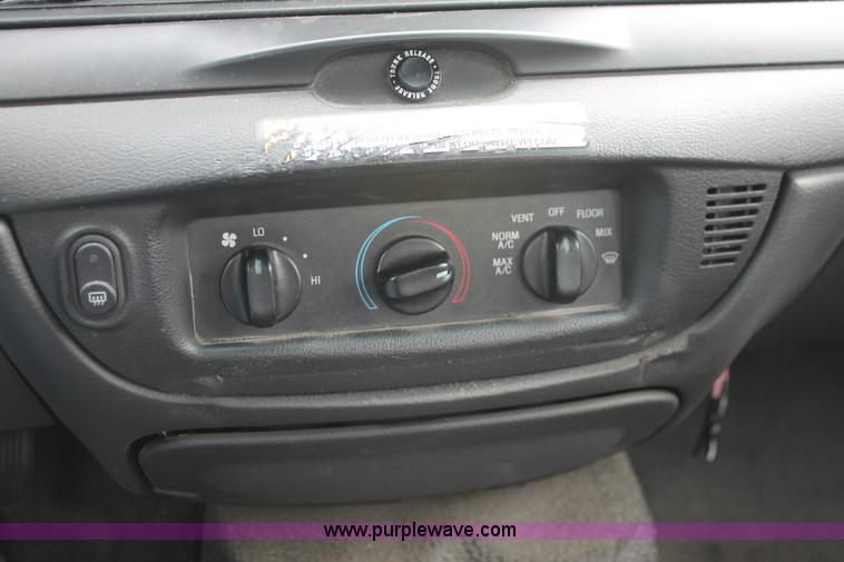 image for item D8188 2006 Ford Crown Victoria Police Interceptor