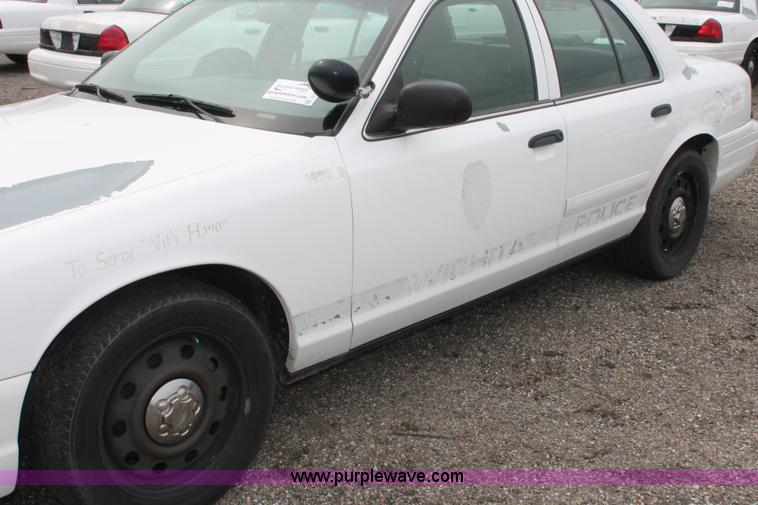 image for item D8188 2006 Ford Crown Victoria Police Interceptor