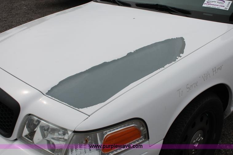 image for item D8188 2006 Ford Crown Victoria Police Interceptor