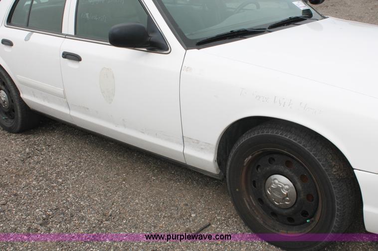 image for item D8188 2006 Ford Crown Victoria Police Interceptor