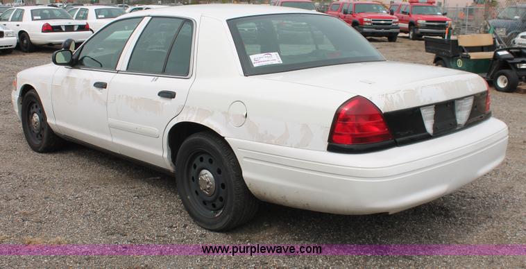 image for item D8190 2006 Ford Crown Victoria Police Interceptor