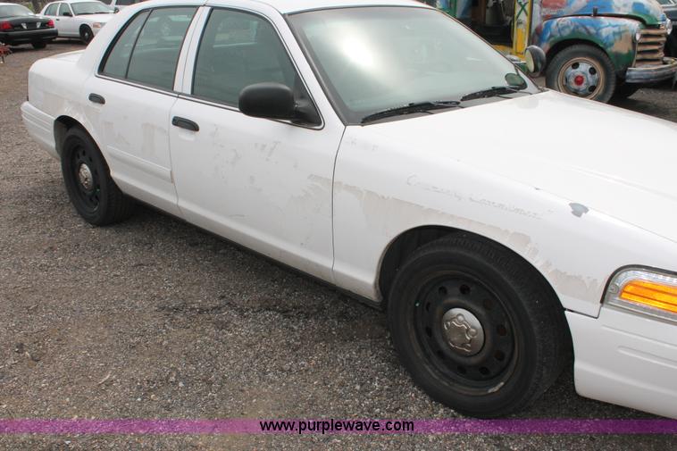 image for item D8190 2006 Ford Crown Victoria Police Interceptor