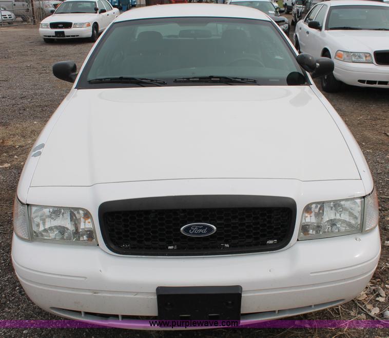 image for item D8191 2006 Ford Crown Victoria Police Interceptor