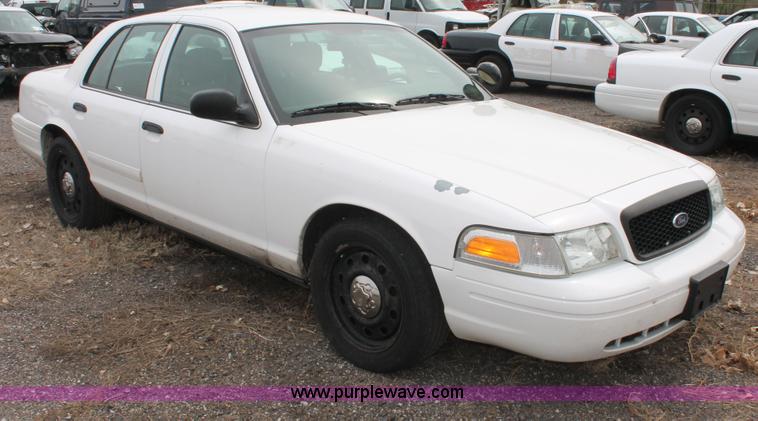 image for item D8191 2006 Ford Crown Victoria Police Interceptor