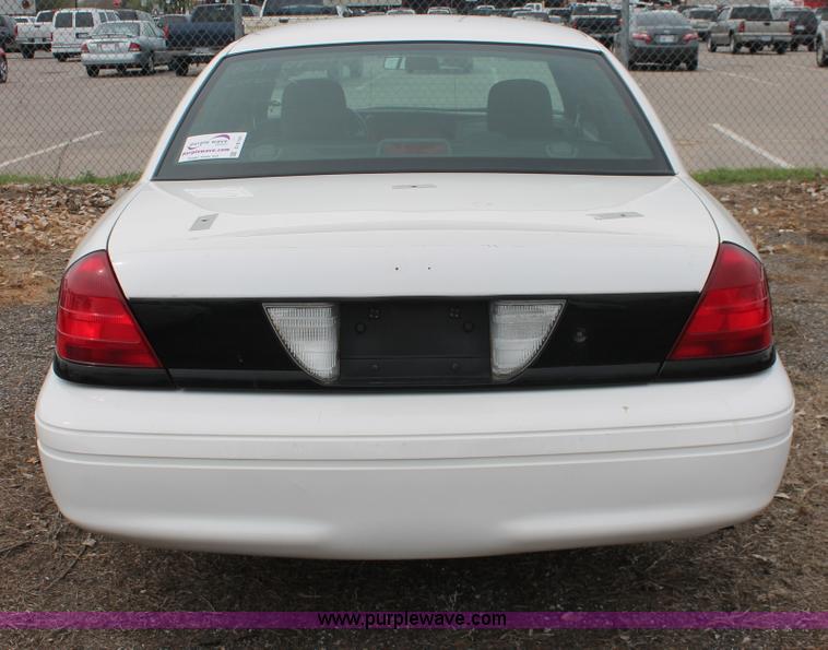 image for item D8191 2006 Ford Crown Victoria Police Interceptor