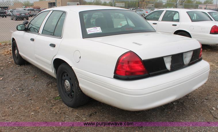 image for item D8191 2006 Ford Crown Victoria Police Interceptor