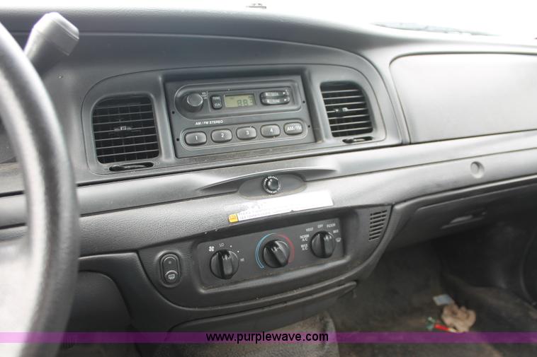 image for item D8191 2006 Ford Crown Victoria Police Interceptor