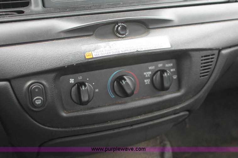 image for item D8191 2006 Ford Crown Victoria Police Interceptor