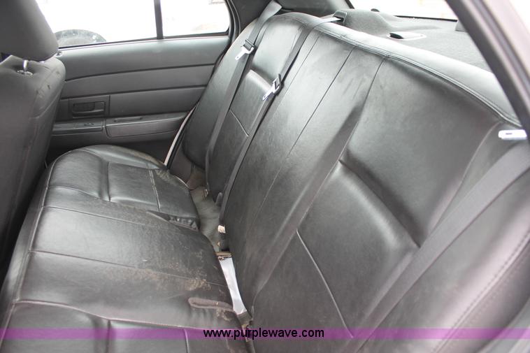image for item D8191 2006 Ford Crown Victoria Police Interceptor