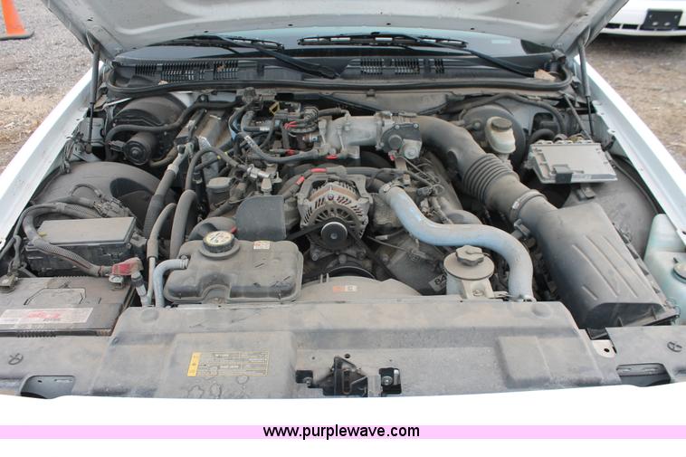 image for item D8191 2006 Ford Crown Victoria Police Interceptor