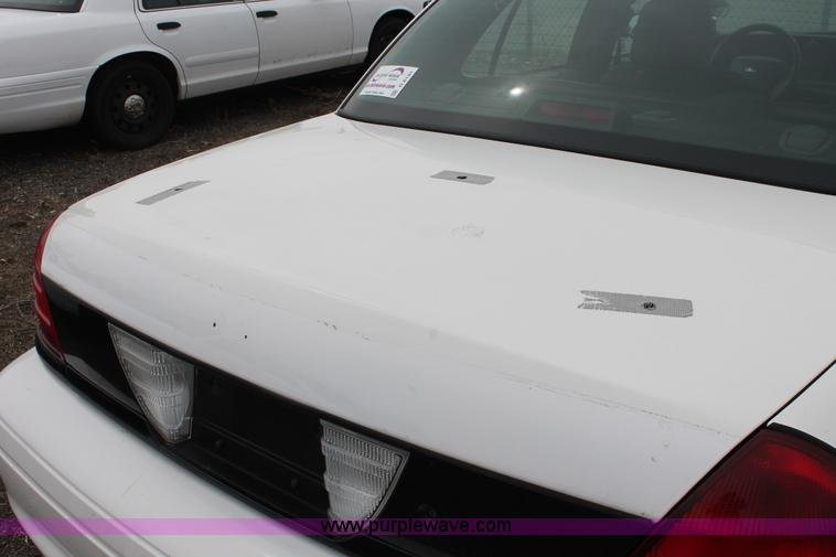 image for item D8191 2006 Ford Crown Victoria Police Interceptor