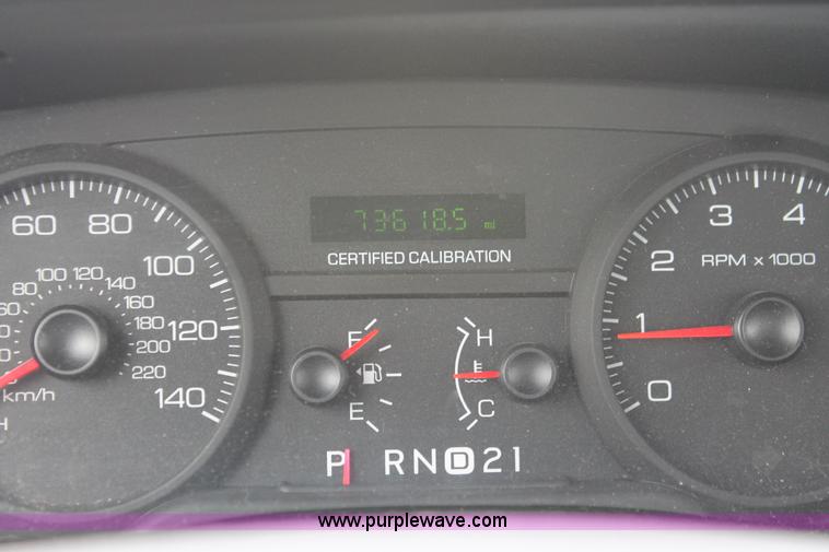 image for item D8192 2006 Ford Crown Victoria Police Interceptor