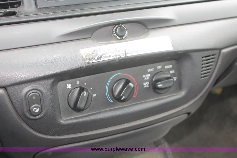 image for item D8192 2006 Ford Crown Victoria Police Interceptor