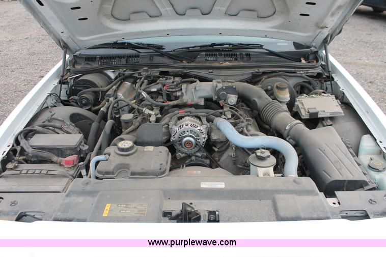 image for item D8192 2006 Ford Crown Victoria Police Interceptor