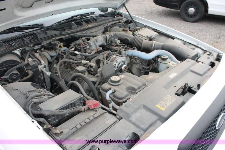 image for item D8192 2006 Ford Crown Victoria Police Interceptor