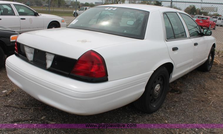image for item D8193 2006 Ford Crown Victoria Police Interceptor
