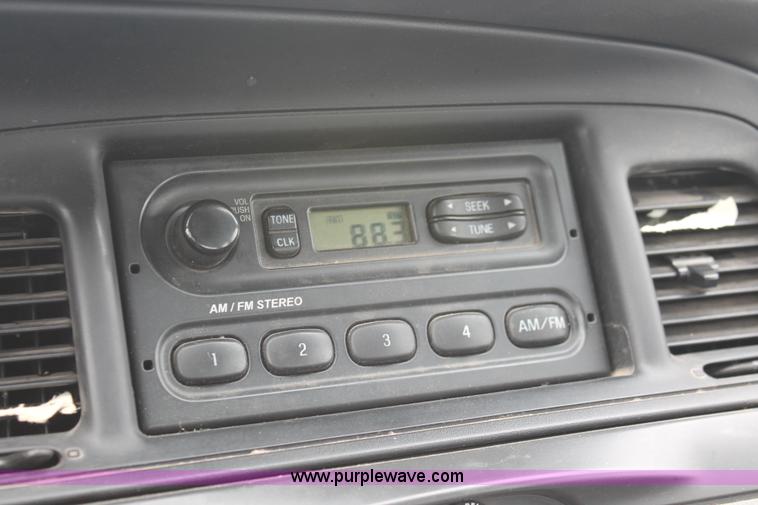 image for item D8193 2006 Ford Crown Victoria Police Interceptor