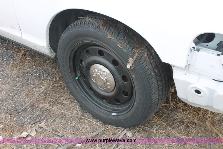 image for item D8193 2006 Ford Crown Victoria Police Interceptor