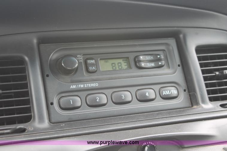 image for item D8194 2008 Ford Crown Victoria Police Interceptor