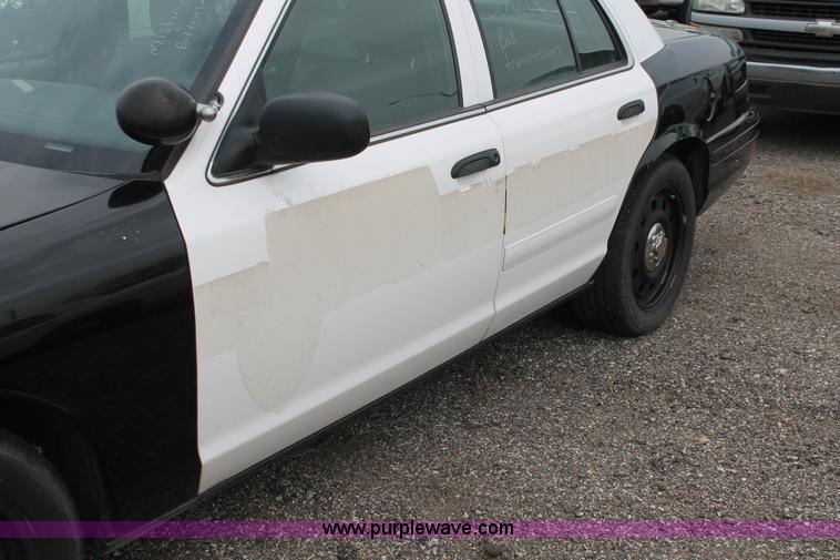 image for item D8194 2008 Ford Crown Victoria Police Interceptor